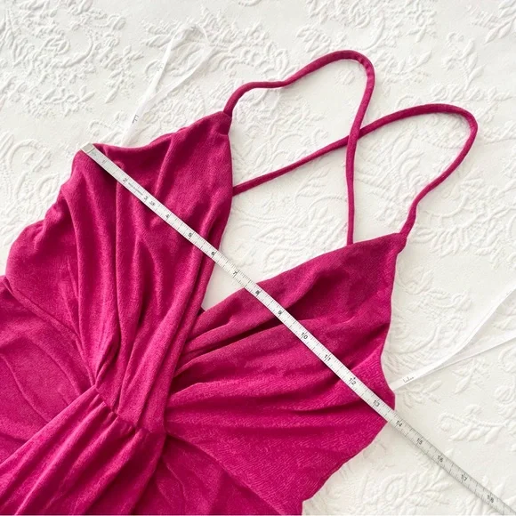 NWOT Lulus Dreamy Date Magenta Surplice Midi Dress Small - Picture 8 of 9